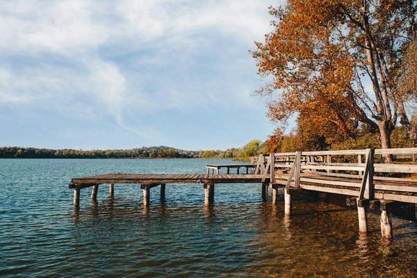 Rejoindre une salle de gym ou faire du sport à la maison : que choisir ?